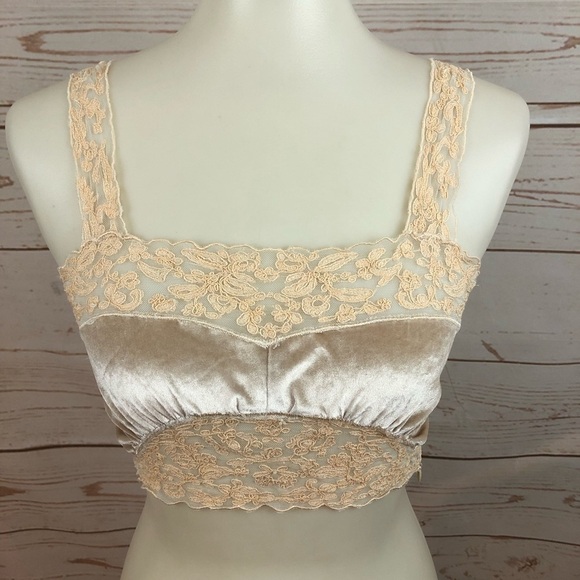 Topshop Antique Lace Velvet Crop Top Bralette - Picture 5 of 11